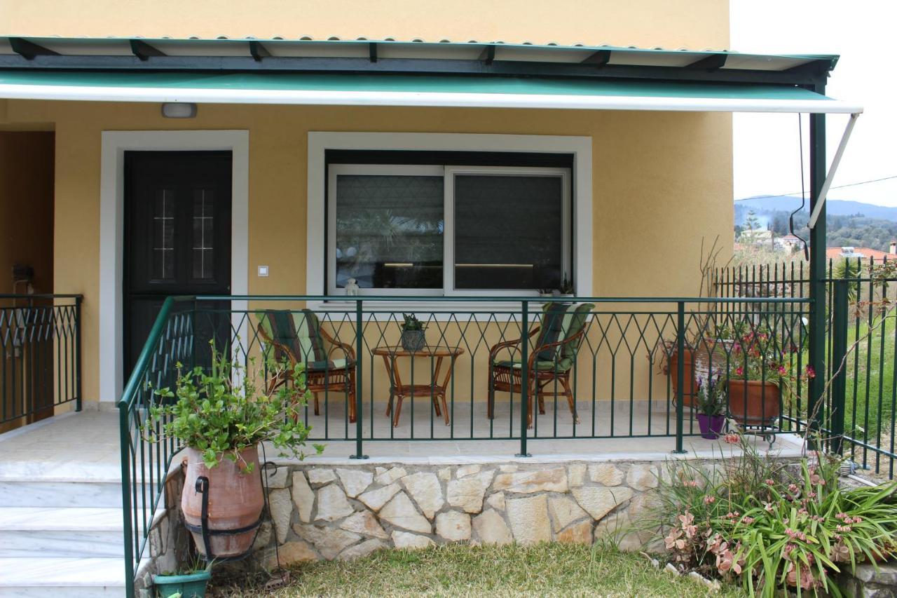 Ferienwohnung Casa Trizoni Nikiana Exterior foto